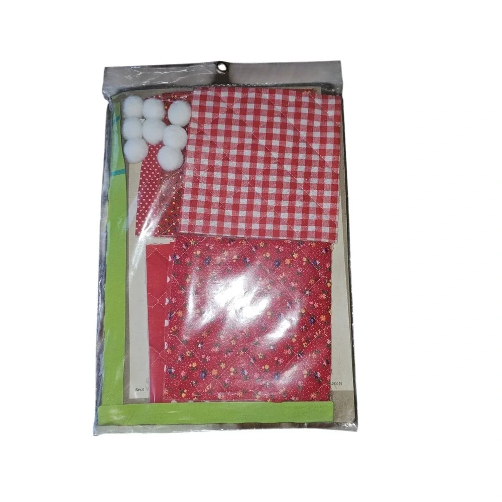 Quilt Kit Lot of 3 Quick Quilt Make it in Minutes Toy Kit & Two Octagon Pillows